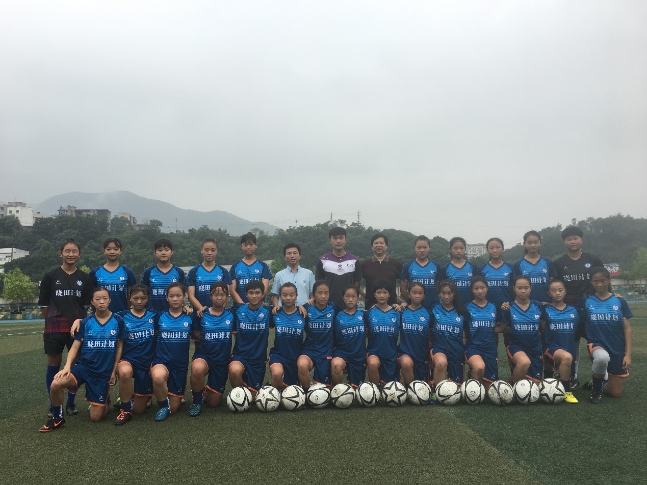 2018年bw必威西汉姆联官网附属中学女子足球队成绩简报