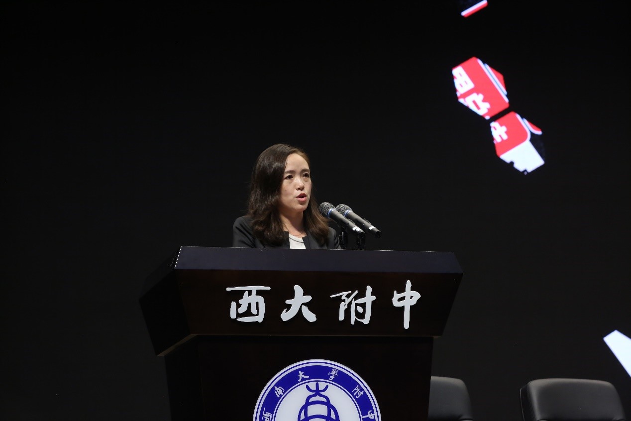 巴渝“高手” “论道”附中 ——2019年重庆市初中英语教研工作会议在bw必威西汉姆联官网附属中学召开。